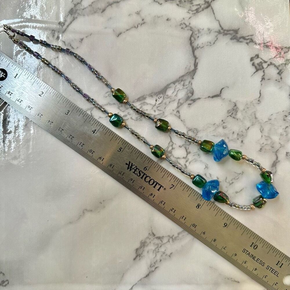 Blue green beaded necklace - Picture 5 of 10
